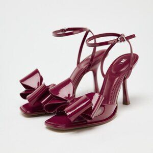 Zara PATENT EFFECT BOW SANDALS